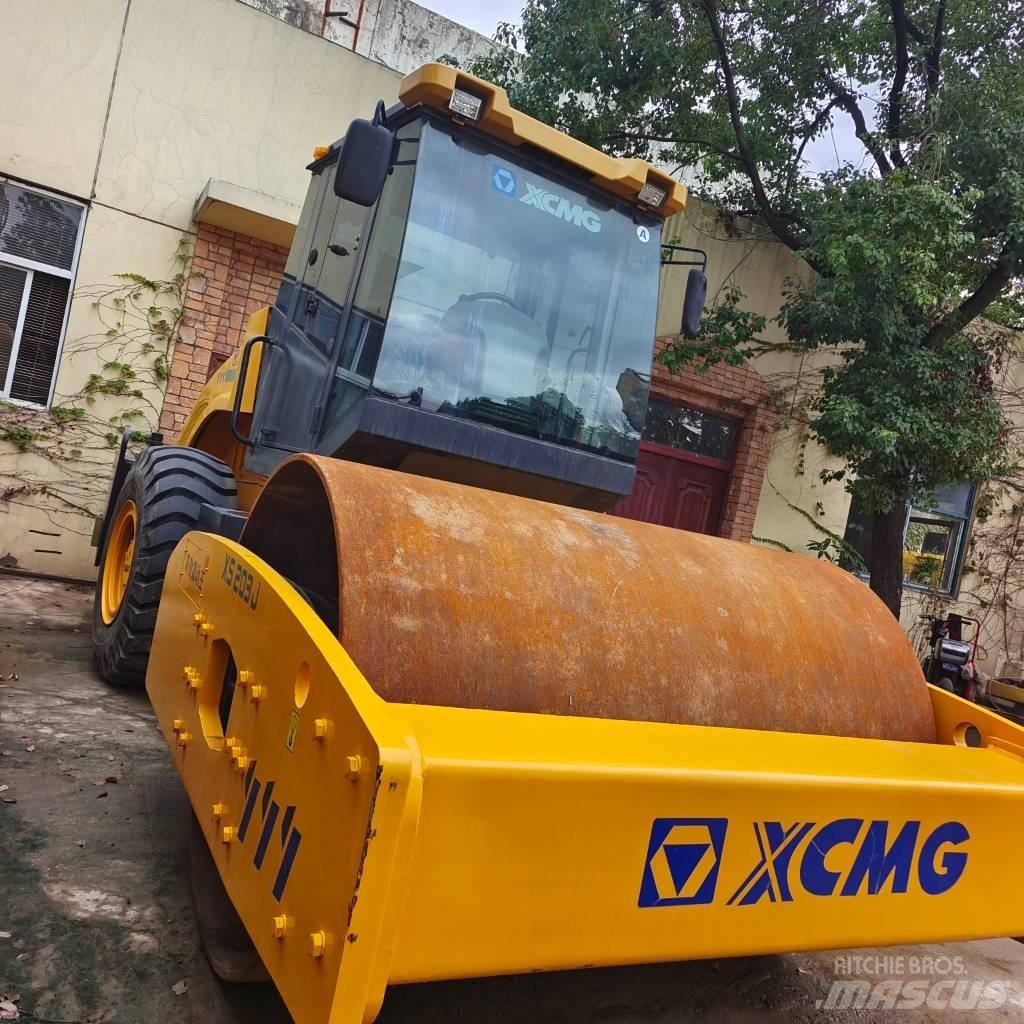 XCMG XS223J Trilrolwalsen