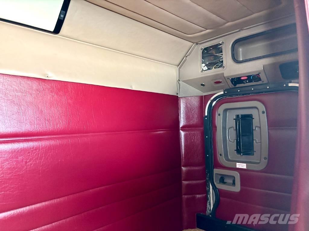 Peterbilt 379 Trekkers