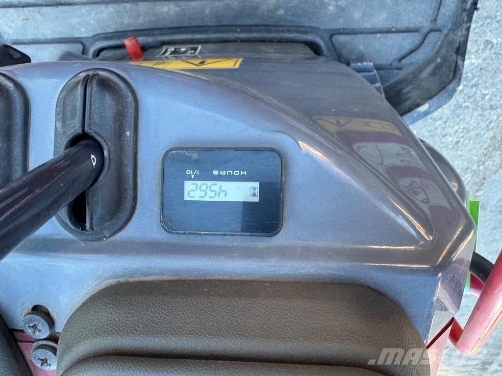 Yanmar SV08 (1E935) Minigraafmachines < 7t