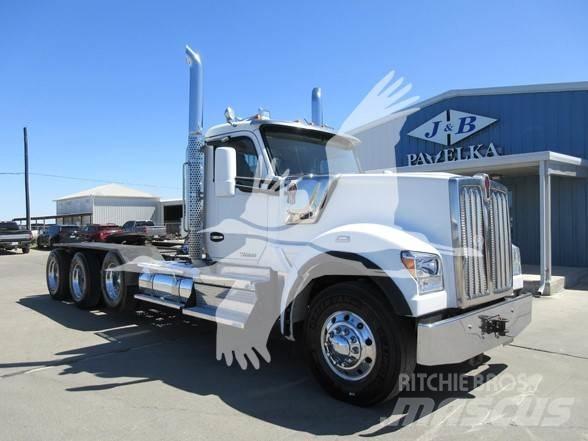 Kenworth W990 Trekkers