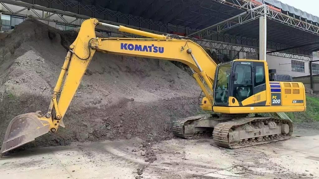 Komatsu PC 200-11 Rupsgraafmachines