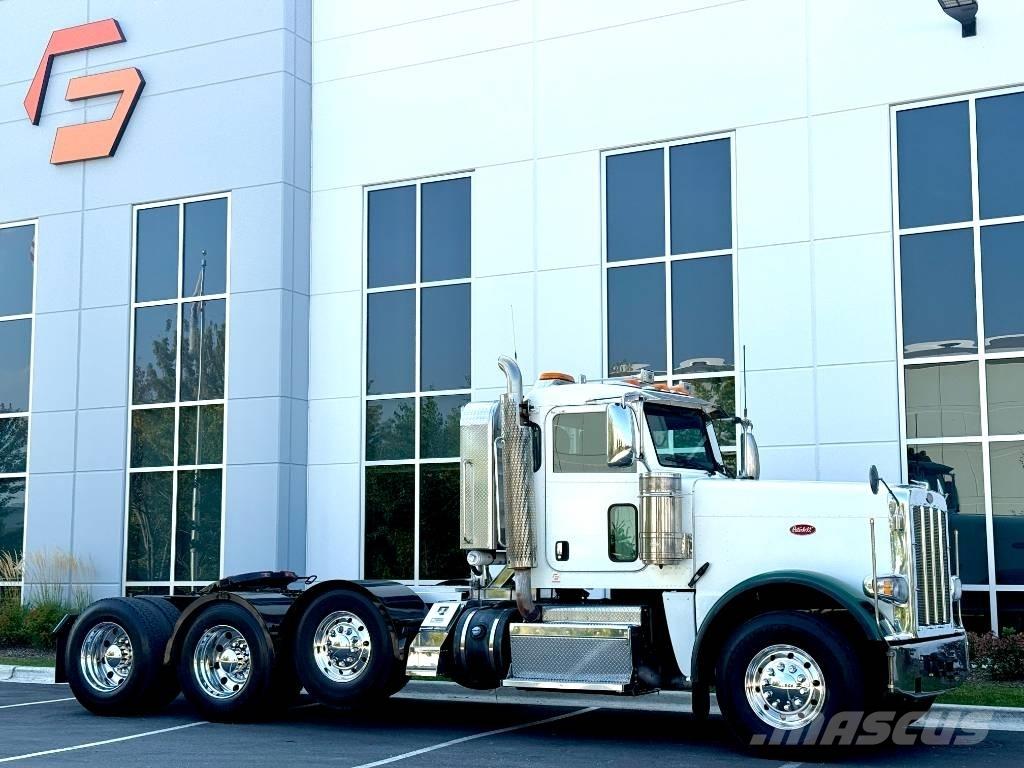 Peterbilt 388 Trekkers