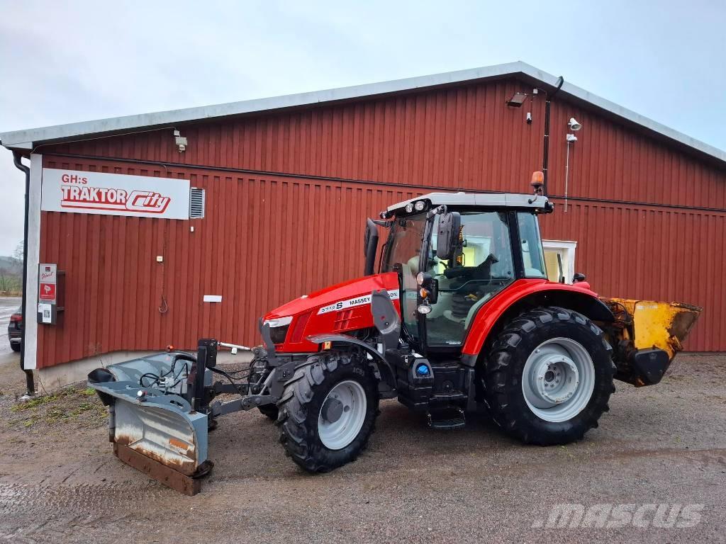 Massey Ferguson 5713 Tractoren