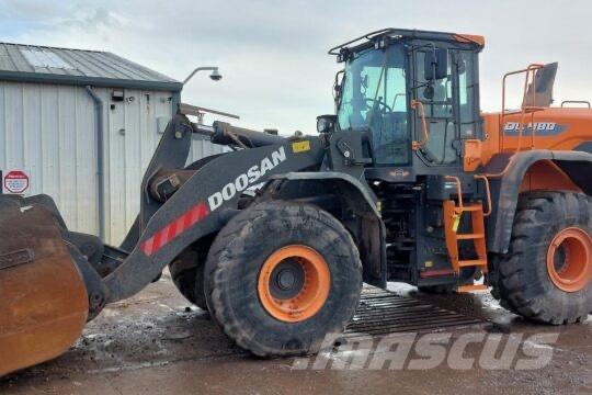 Develon DL 480-7 Graaf-laadcombinaties
