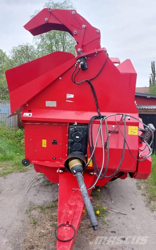 Kverneland 853 Pro Balenhakselaars, -snijders en -afwikkelaars