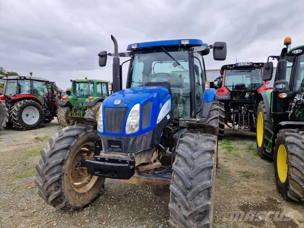 New Holland TSA 115 Tractoren