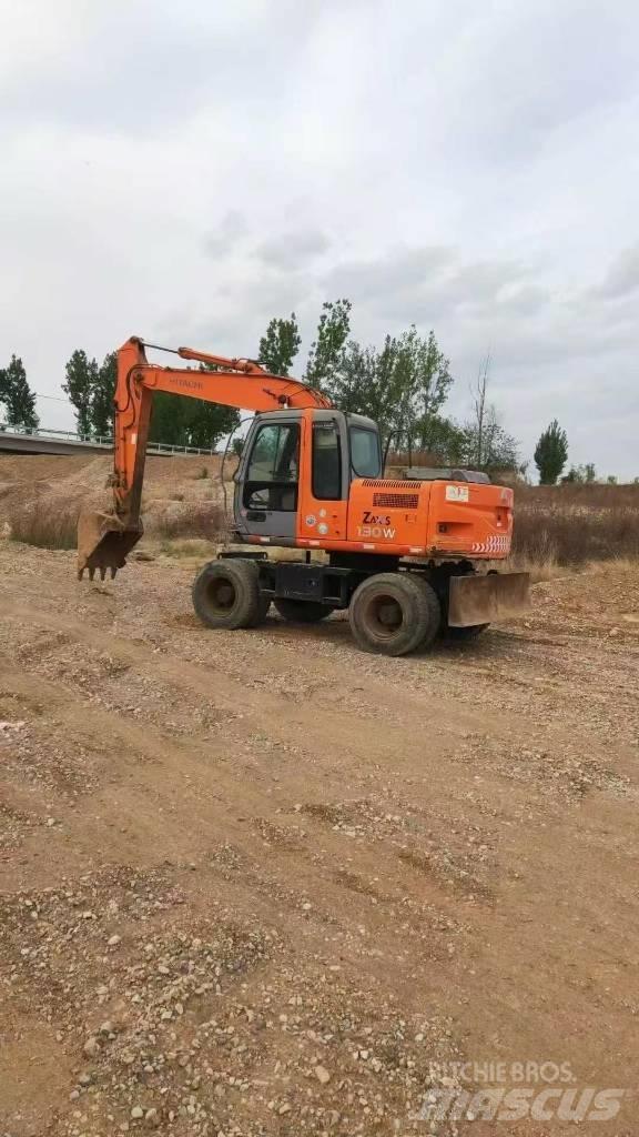 Hitachi ZX130W Wielgraafmachines