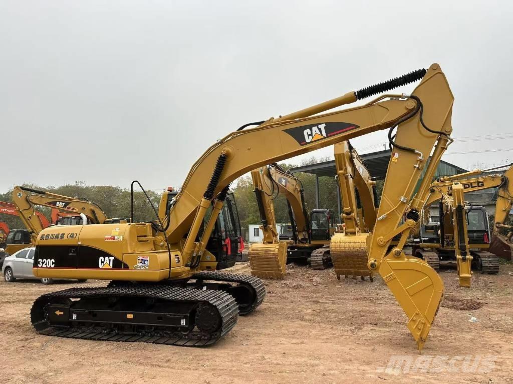 CAT 320 C Rupsgraafmachines