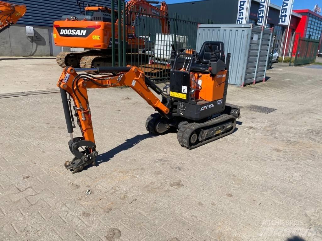 Doosan DX 10 Z Minigraafmachines < 7t