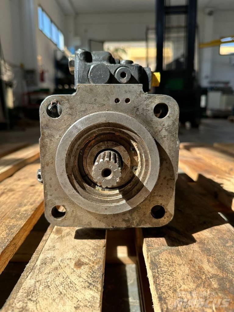 Komatsu PC 30 MR-1 Hydraulics