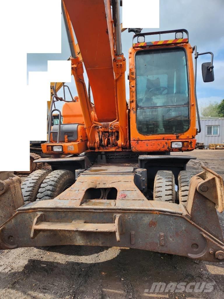 Doosan DX 210WA Wielgraafmachines
