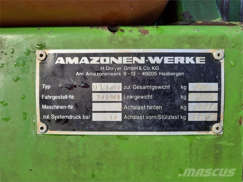 Amazone UG 3000 Getrokken spuitmachines