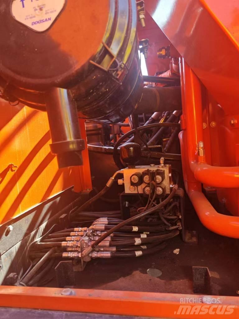 Doosan DX 300 Rupsgraafmachines
