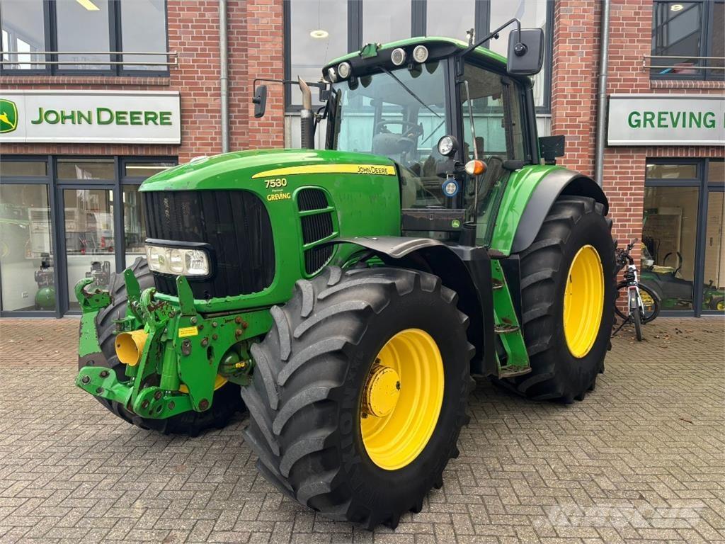 John Deere 7530 Tractoren