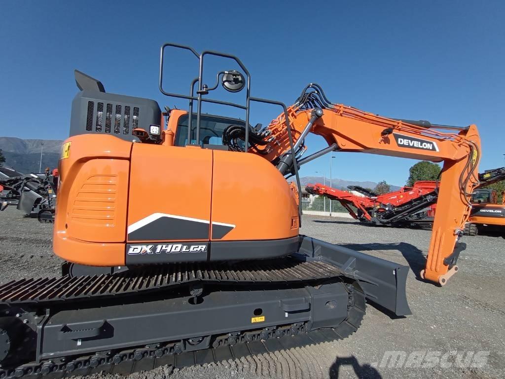 Develon DX 140 LCR-7 Rupsgraafmachines