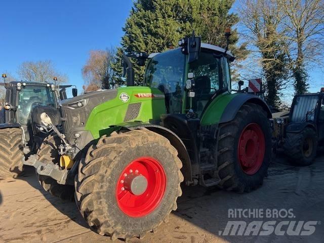 Fendt 728 Vario Gen7 Tractoren