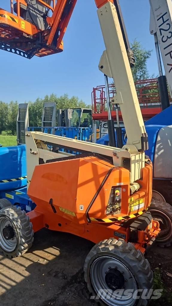 JLG 340 AJ Knikarmhoogwerkers