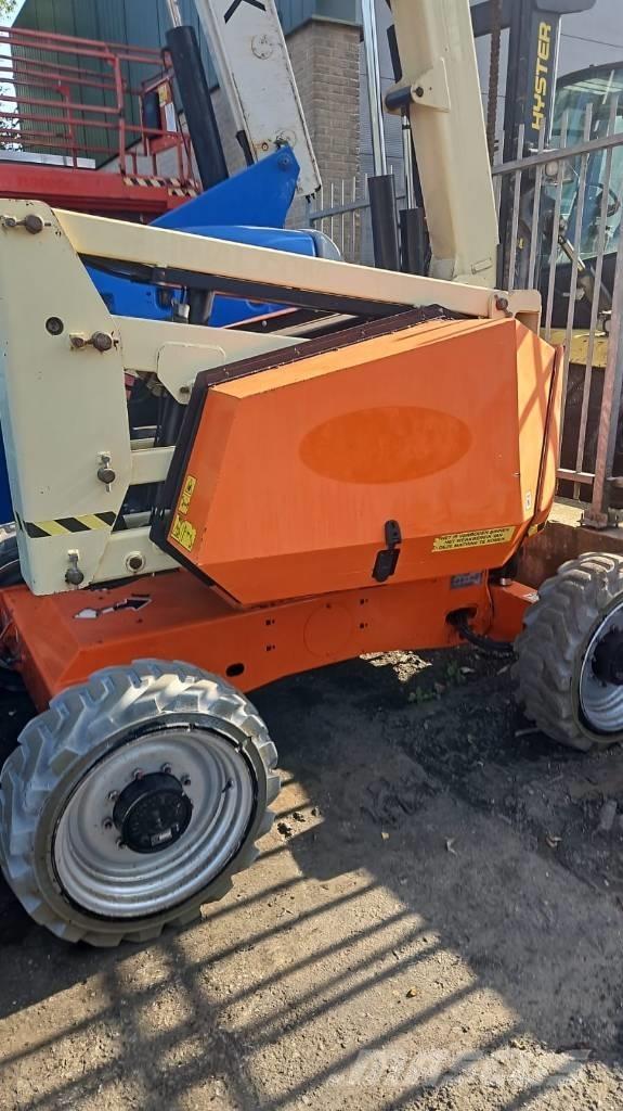 JLG 340 AJ Knikarmhoogwerkers