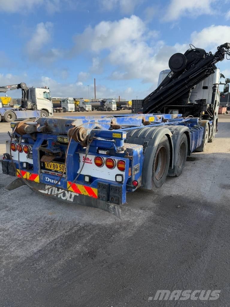 Scania R 450 Vlakke laadvloer met kraan