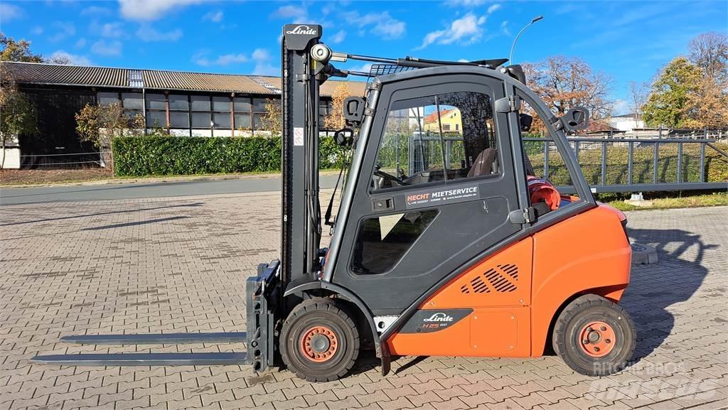 Linde H25T-02 LPG heftrucks