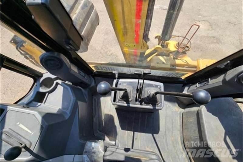 CAT 426F2 TLB Graaf-laadcombinaties