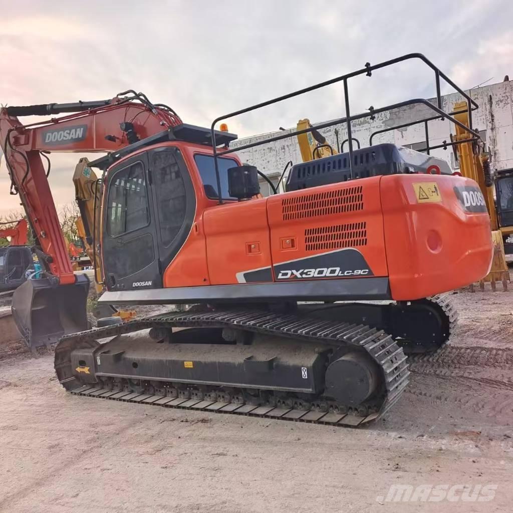 Doosan DX 300 LC Rupsgraafmachines
