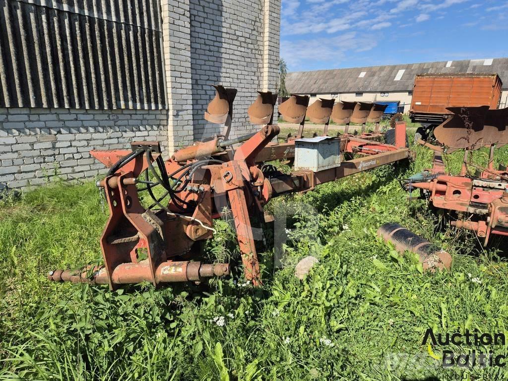 Kverneland PS 100 Wentelploegen