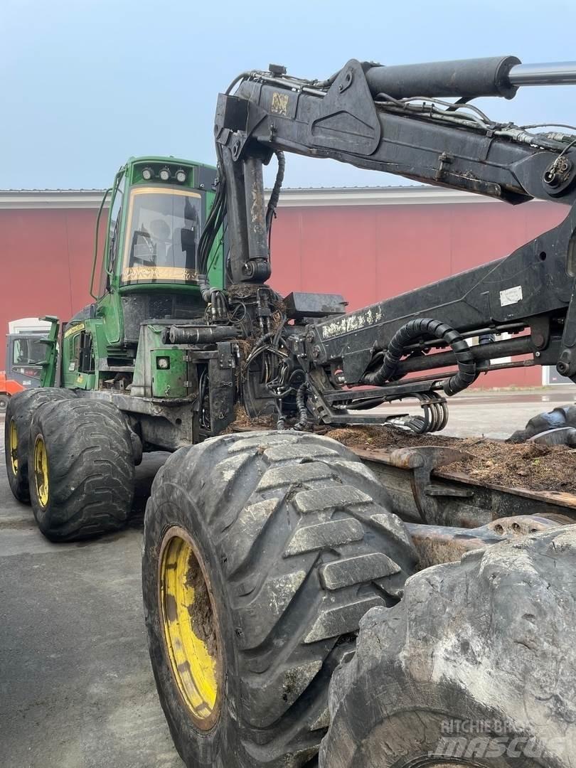 John Deere 1210E Uitrijwagens
