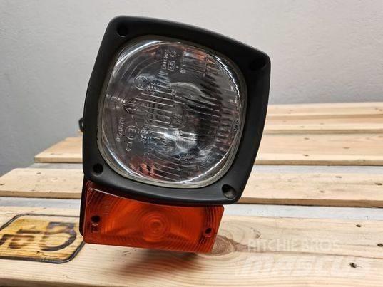 JCB 535-95 lamp Cabine en interieur