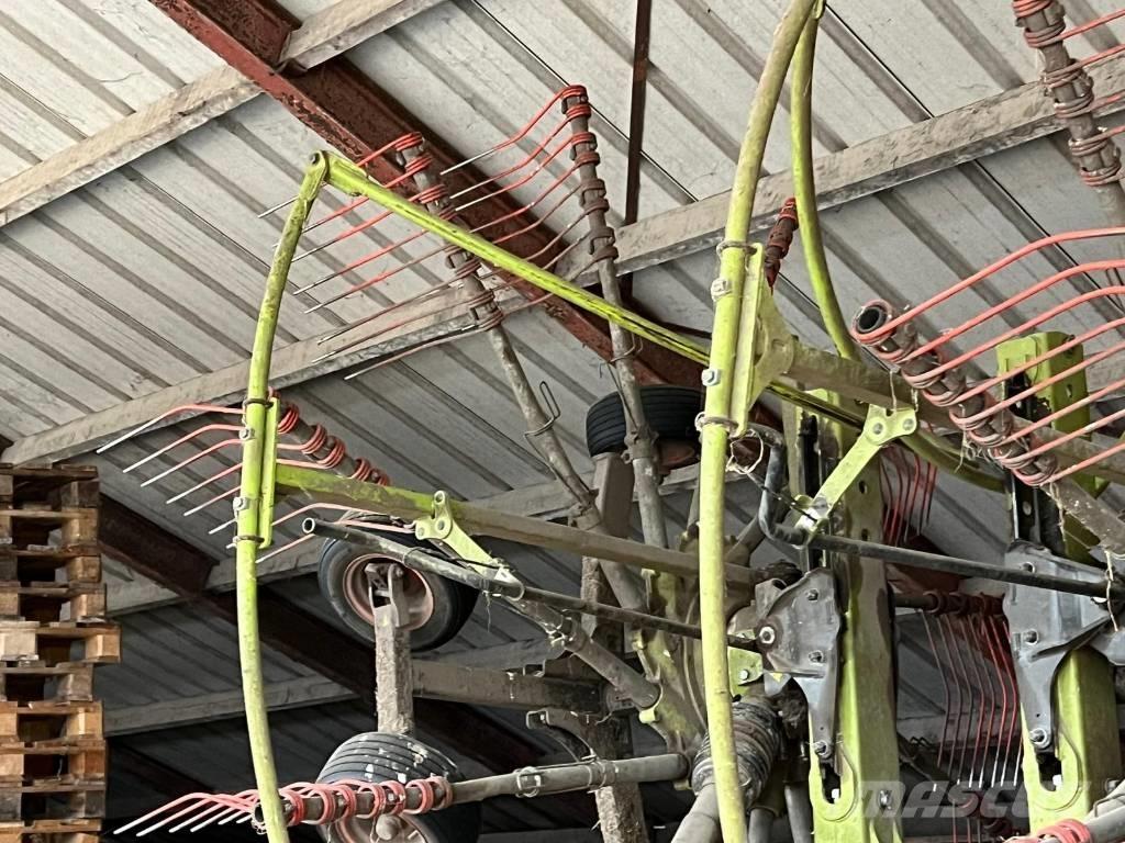 CLAAS Liner 2700 Zwadharken