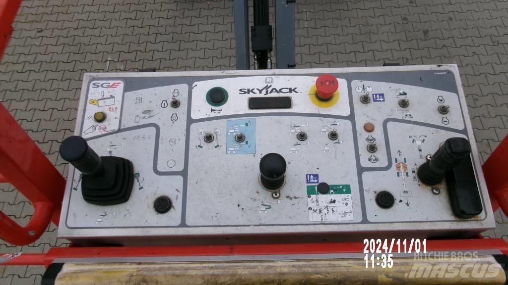 SkyJack SJ 51 AJ Knikarmhoogwerkers