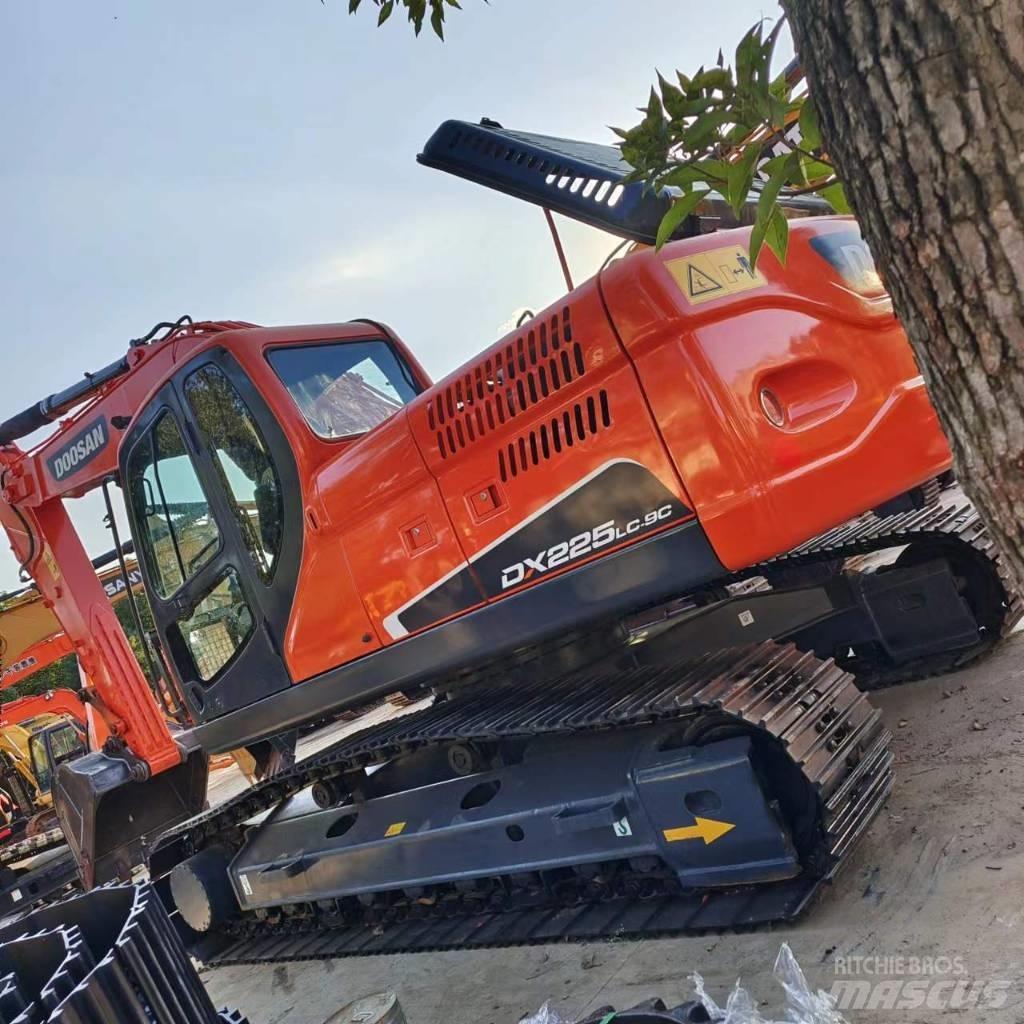 Doosan DX 225 LC Rupsgraafmachines