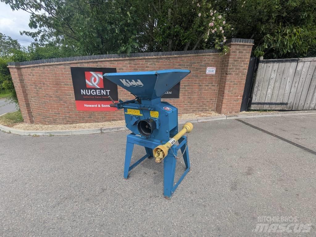  KIDD 6" ROLLER MILL Voermachines