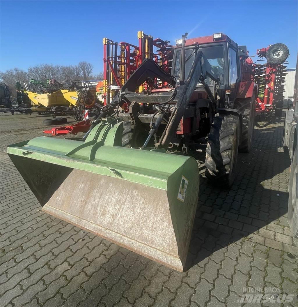 Case IH 856 XL Tractoren