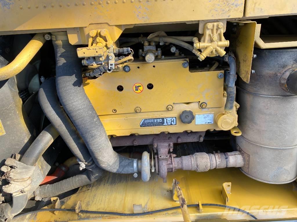 CAT 320 D Rupsgraafmachines