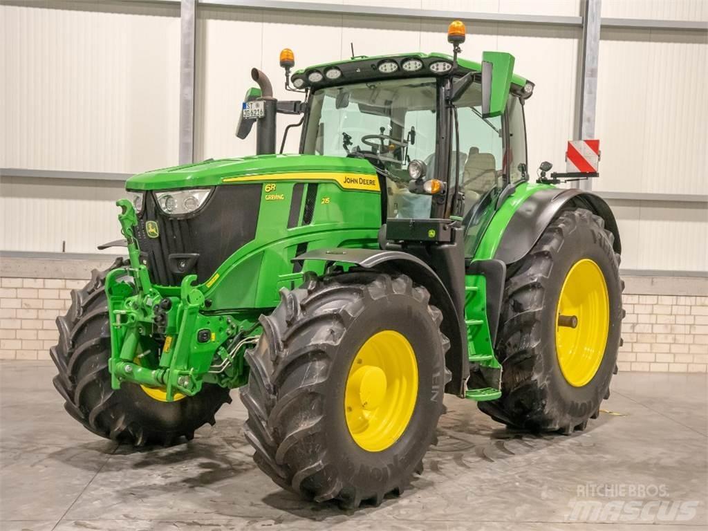 John Deere 6R215 Tractoren