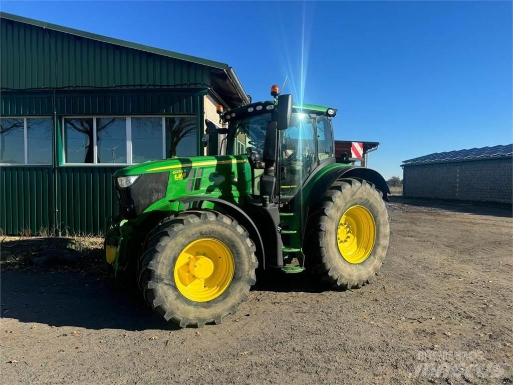 John Deere 6230R Tractoren
