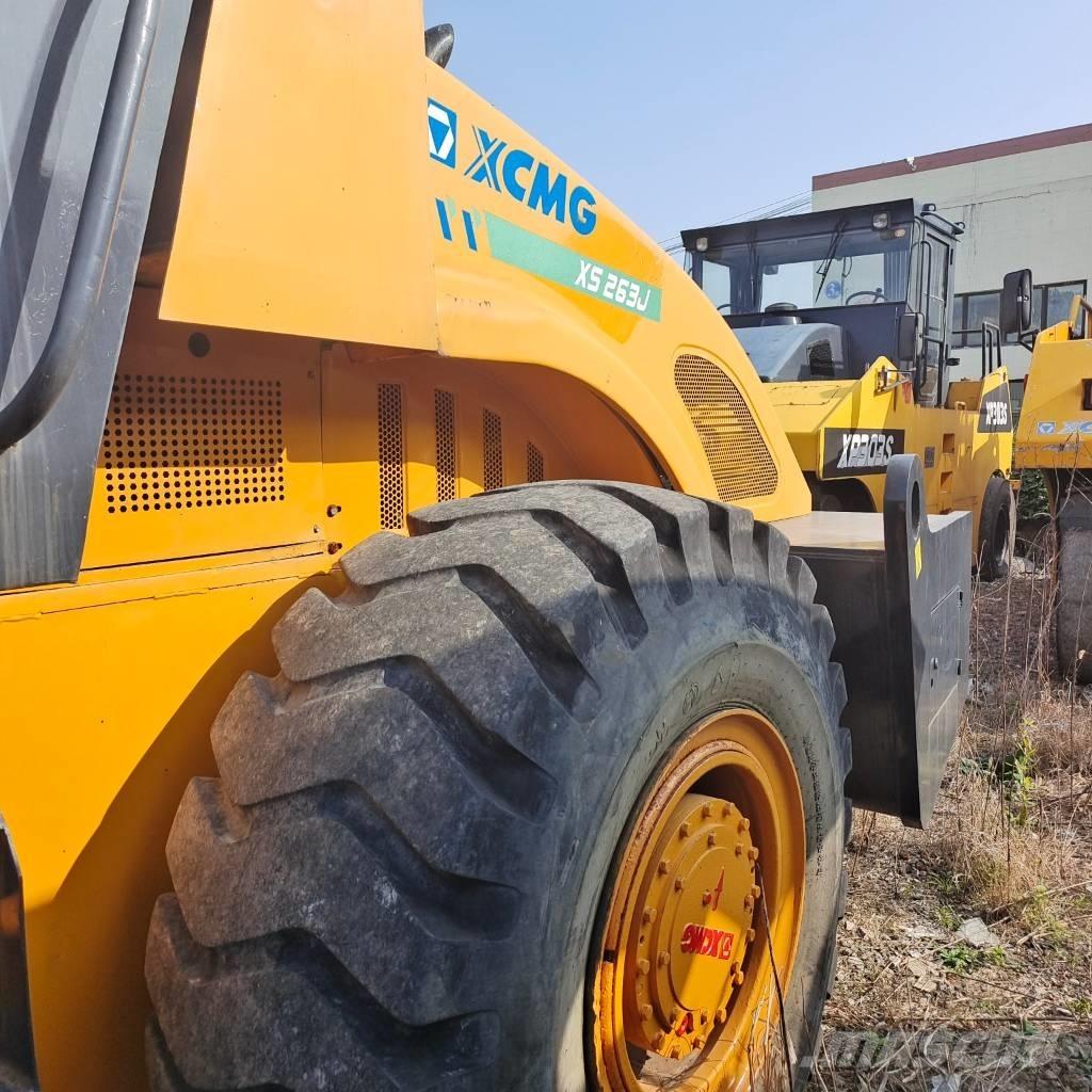 XCMG XS 263 J Trilrolwalsen