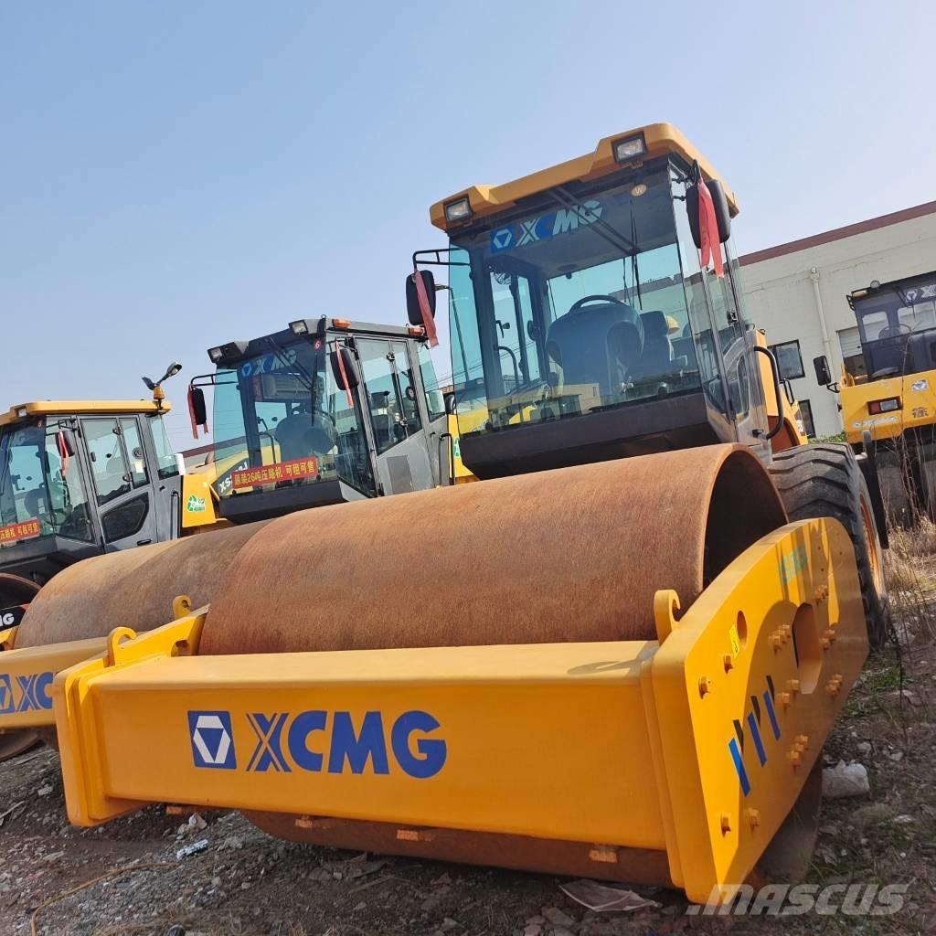 XCMG XS 263 J Trilrolwalsen