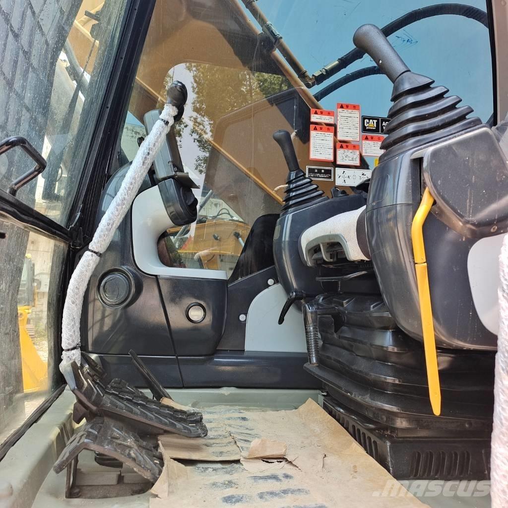 CAT 324 D Rupsgraafmachines