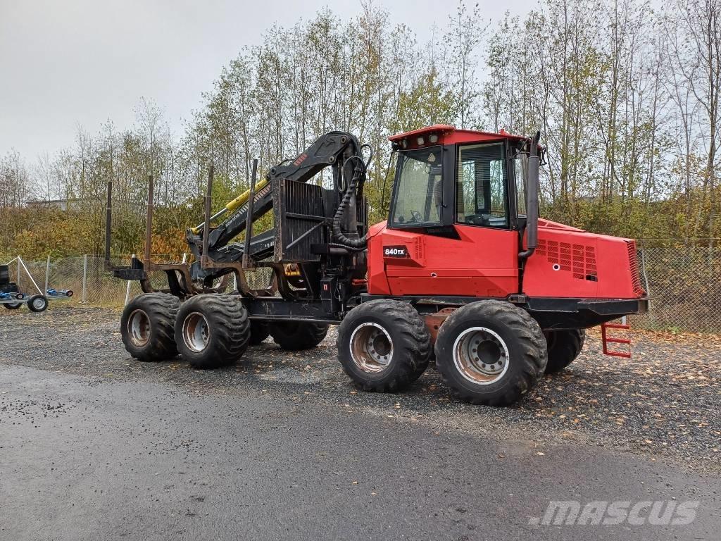 Komatsu 840 TX Uitrijwagens