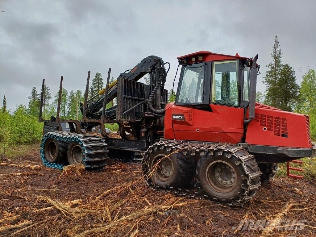 Komatsu 840 TX Uitrijwagens
