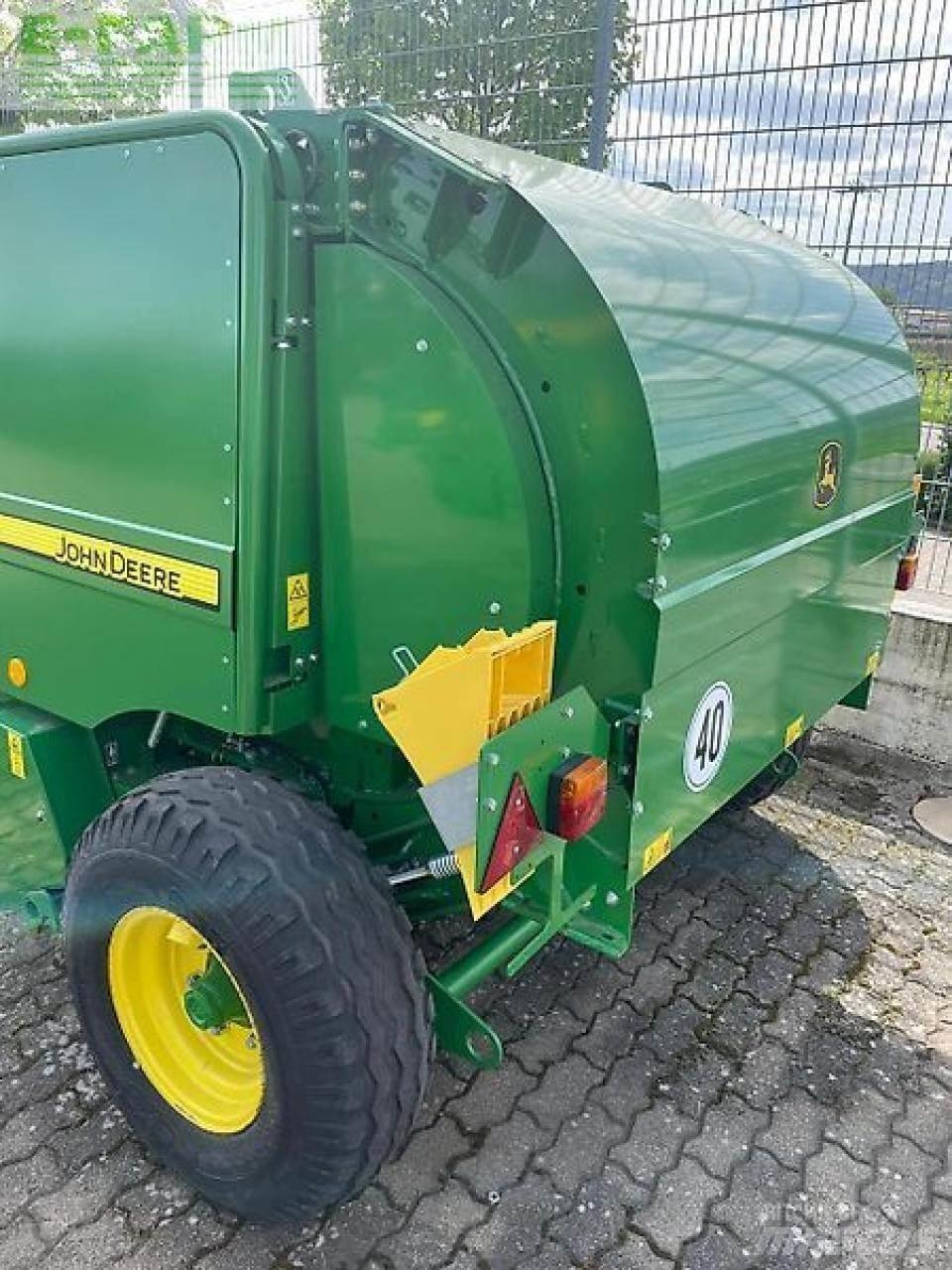 John Deere f440e Vierkante balenpers