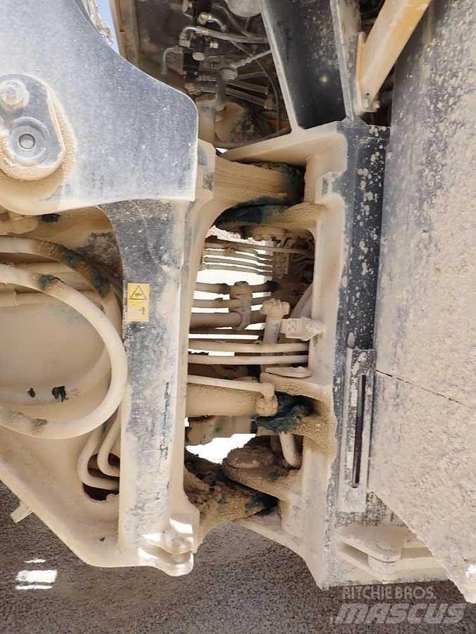 Komatsu WA600-8EO Wielladers