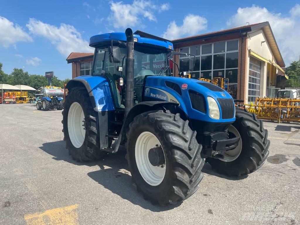 New Holland T 7550 Tractoren