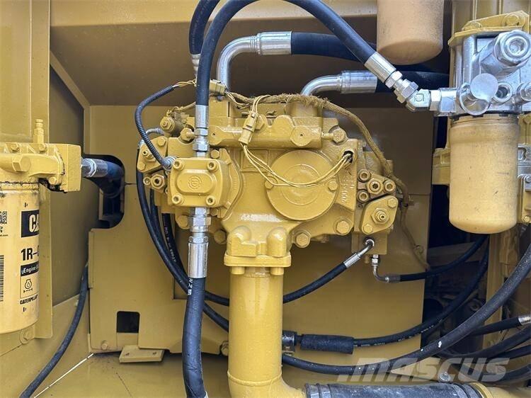 CAT 326D Rupsgraafmachines