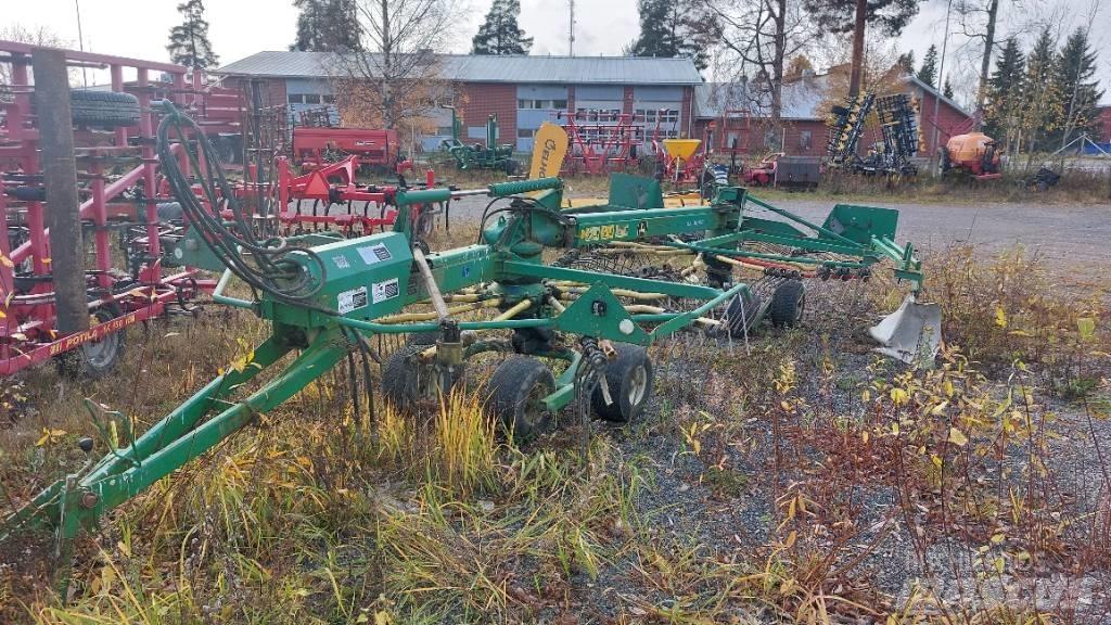John Deere GA 6000 Zwadharken