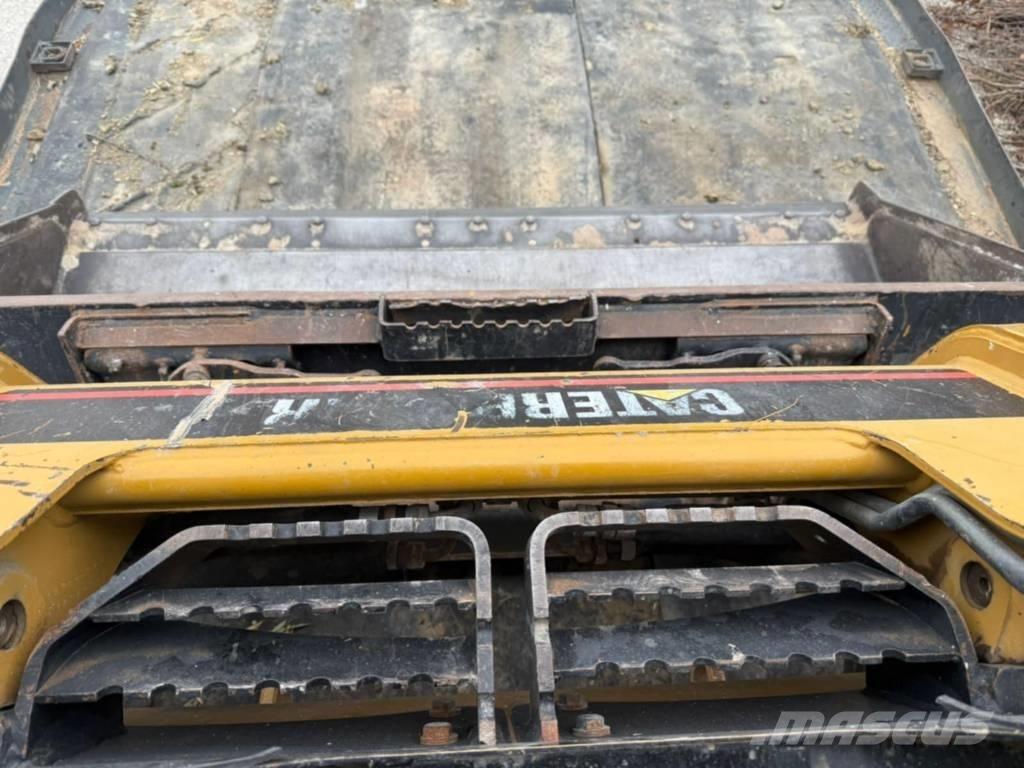 CAT 216 Schrankladers