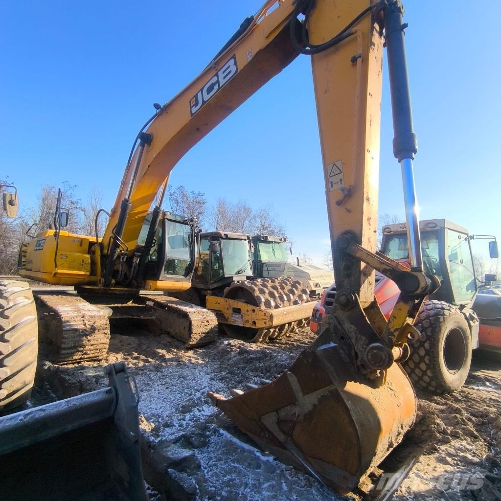 JCB JS 300 Rupsgraafmachines