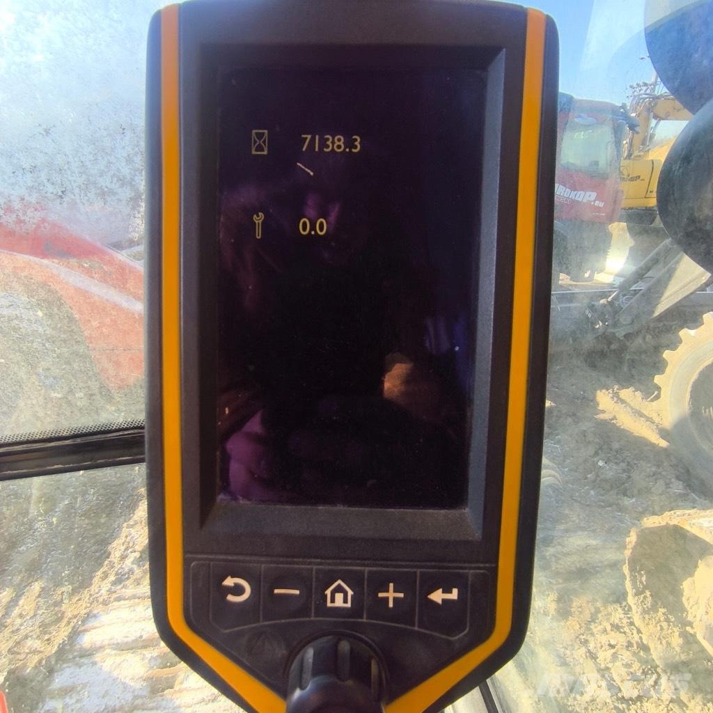 JCB JS 300 Rupsgraafmachines